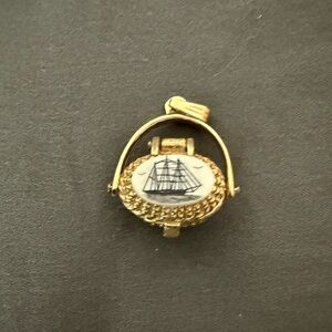 VINTAGE AL DOUCETTE GOLD TONE NANTUCKET BASKET NECKLACE SCRIMSHAW SIGNED